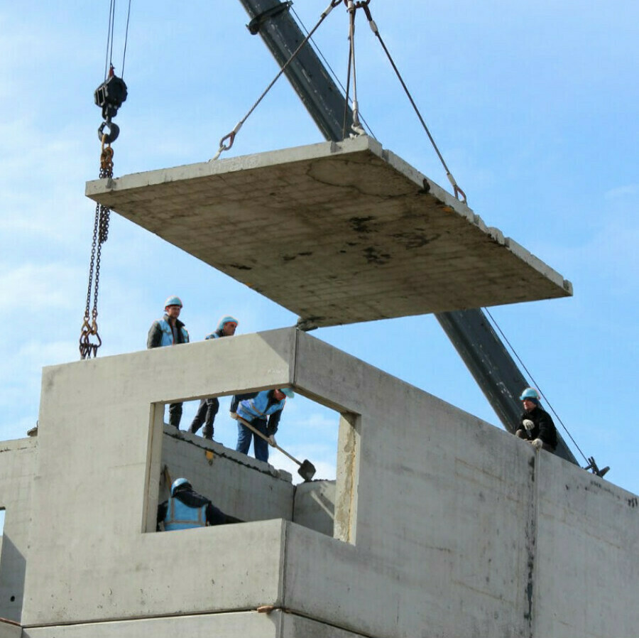 Монтаж строительных конструкций на высоте 